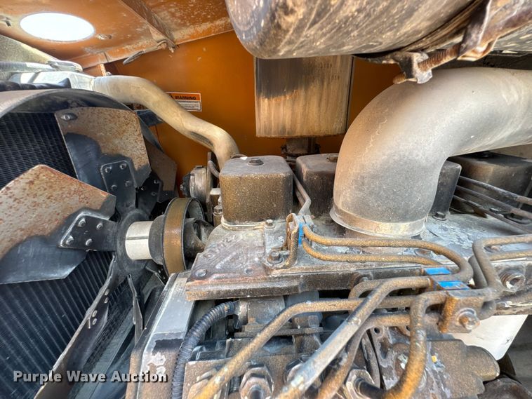 image for item DO0953 Case 588G forklift