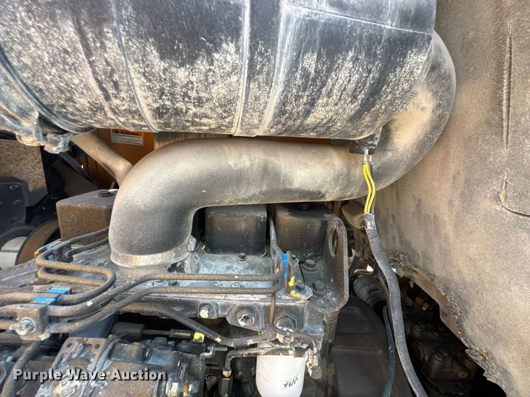 image for item DO0953 Case 588G forklift