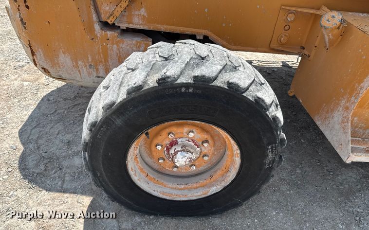 image for item DO0953 Case 588G forklift