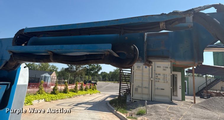 image for item DO7176 2007 Genie Z-30/20N boom lift