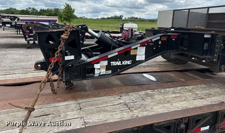 image for item DR2810 2006 Trail King lowboy equipment trailer