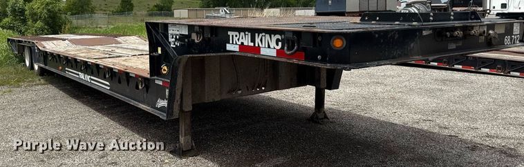 image for item DR2811 2019 Trail King drop deck equipment trailer