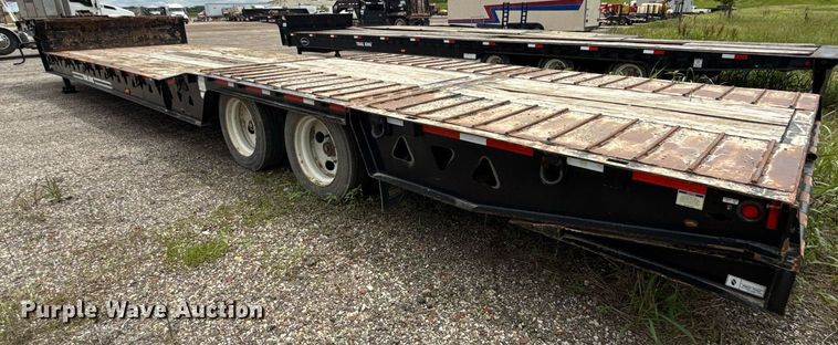 image for item DR2811 2019 Trail King drop deck equipment trailer