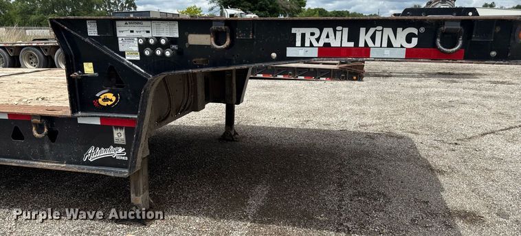 image for item DR2811 2019 Trail King drop deck equipment trailer