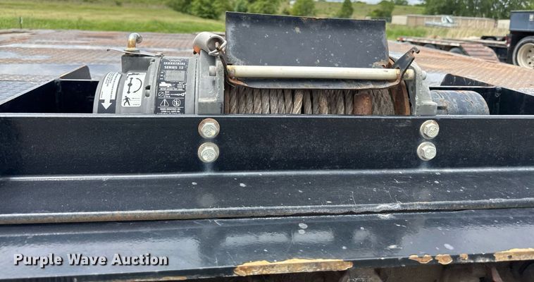 image for item DR2811 2019 Trail King drop deck equipment trailer