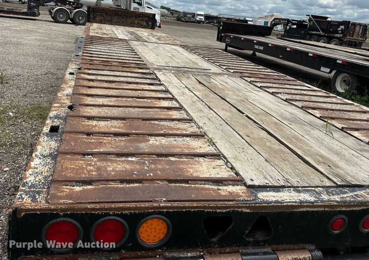 image for item DR2811 2019 Trail King drop deck equipment trailer
