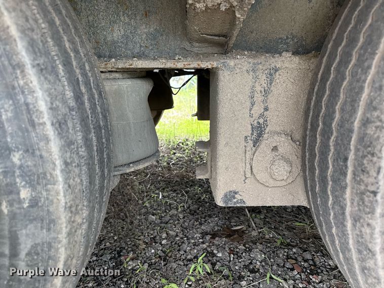 image for item DR2811 2019 Trail King drop deck equipment trailer