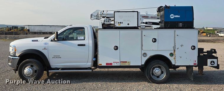 image for item DR3956 2021 Dodge Ram 5500 utility / service truck