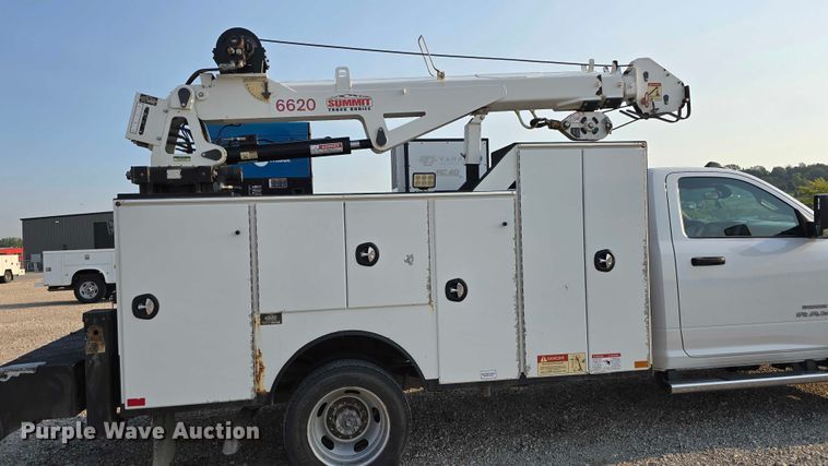 image for item DR3956 2021 Dodge Ram 5500 utility / service truck