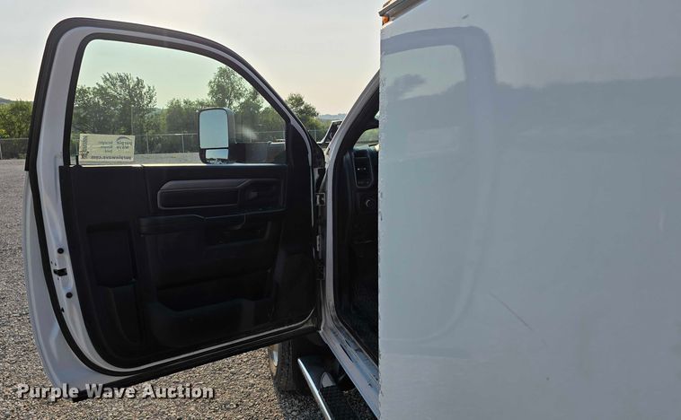 image for item DR3956 2021 Dodge Ram 5500 utility / service truck
