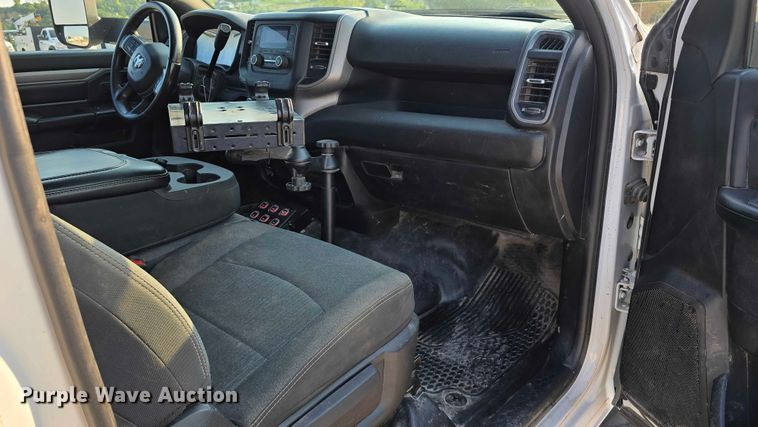 image for item DR3956 2021 Dodge Ram 5500 utility / service truck