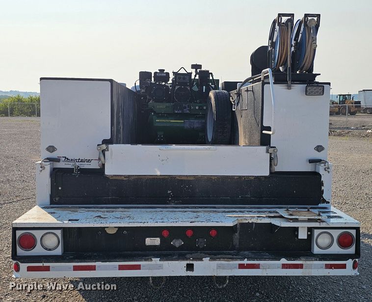 image for item DR3957 2014 Ford F550 Super Duty utility / service truck