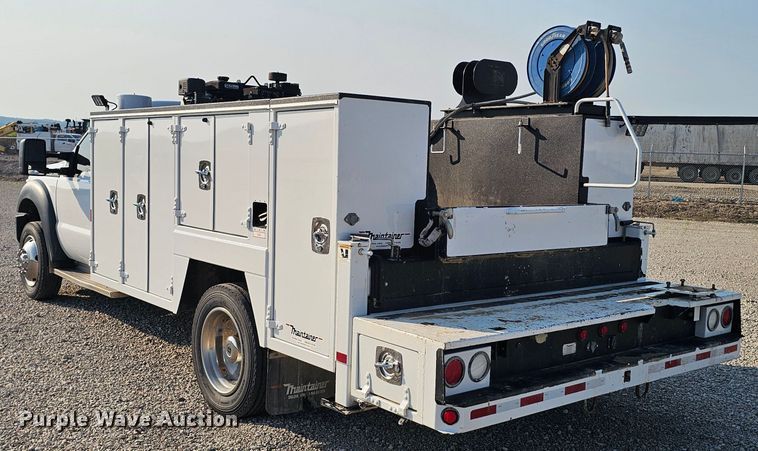 image for item DR3957 2014 Ford F550 Super Duty utility / service truck