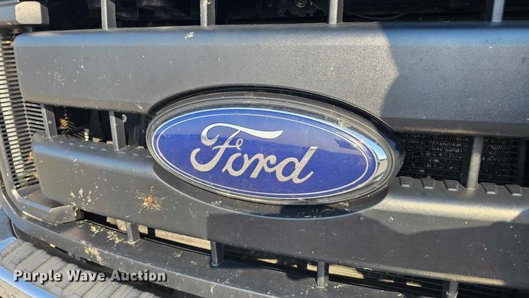 image for item DR3957 2014 Ford F550 Super Duty utility / service truck
