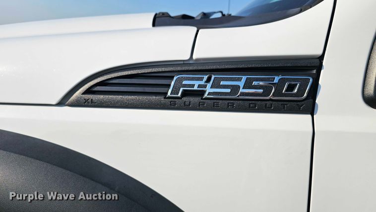 image for item DR3957 2014 Ford F550 Super Duty utility / service truck