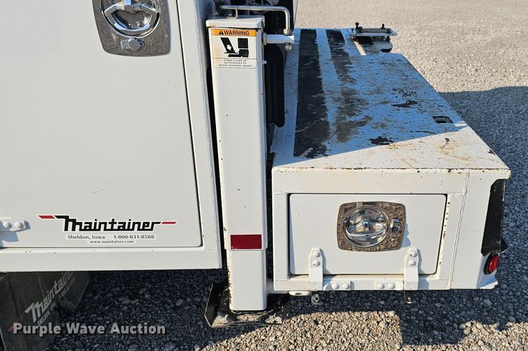 image for item DR3957 2014 Ford F550 Super Duty utility / service truck