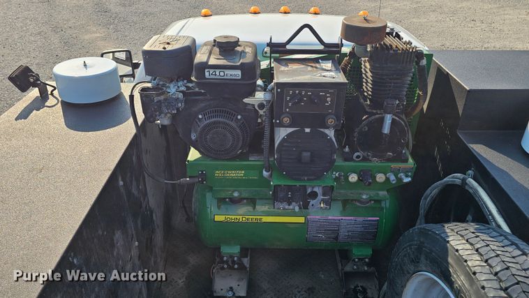 image for item DR3957 2014 Ford F550 Super Duty utility / service truck