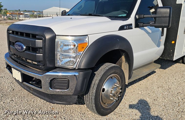 image for item DR3957 2014 Ford F550 Super Duty utility / service truck