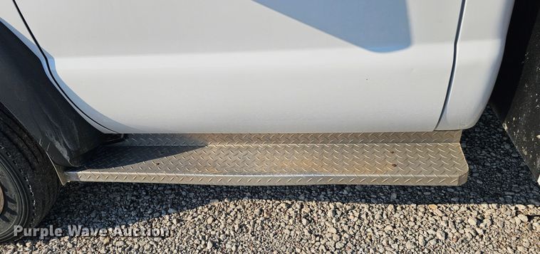 image for item DR3957 2014 Ford F550 Super Duty utility / service truck