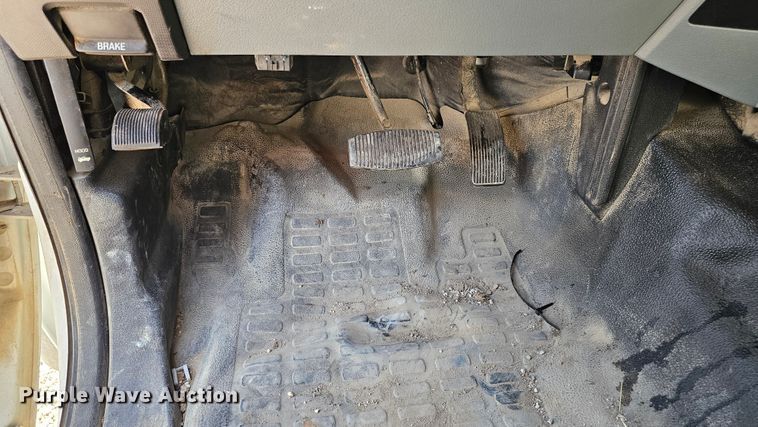 image for item DR3957 2014 Ford F550 Super Duty utility / service truck