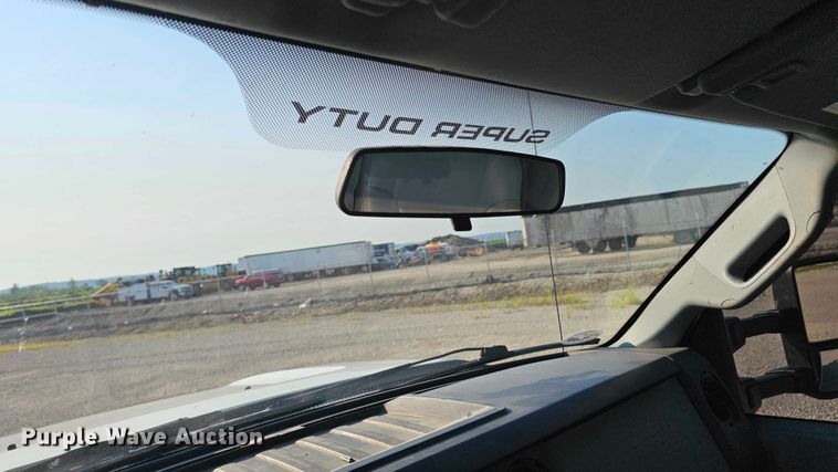 image for item DR3957 2014 Ford F550 Super Duty utility / service truck