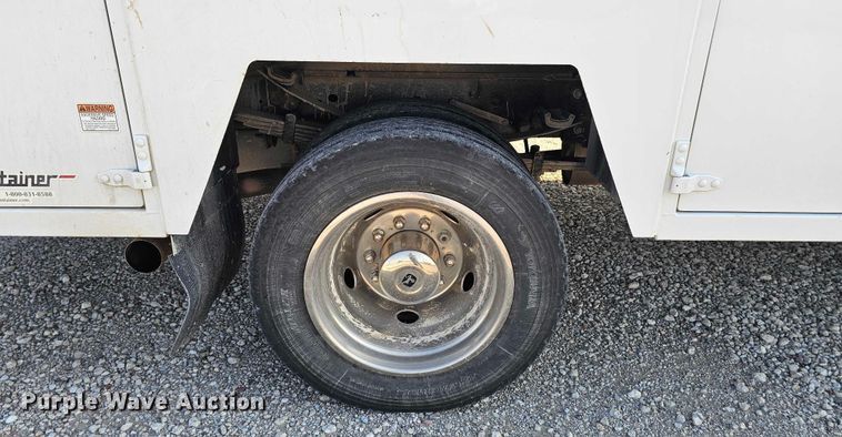 image for item DR3957 2014 Ford F550 Super Duty utility / service truck