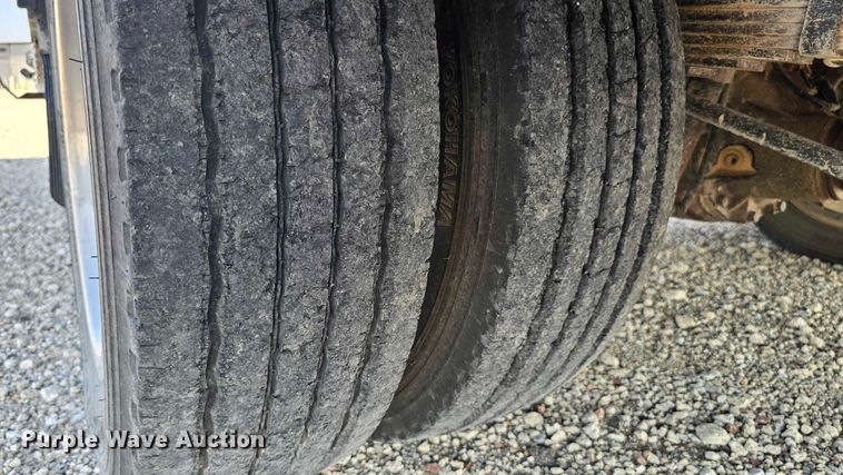 image for item DR3957 2014 Ford F550 Super Duty utility / service truck