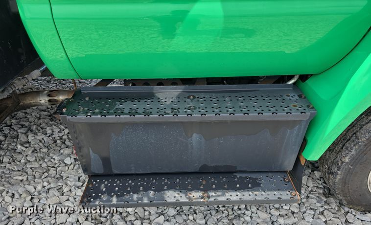 image for item DR3959 2016 Ford F650 Super Duty rollback truck