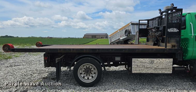 image for item DR3959 2016 Ford F650 Super Duty rollback truck