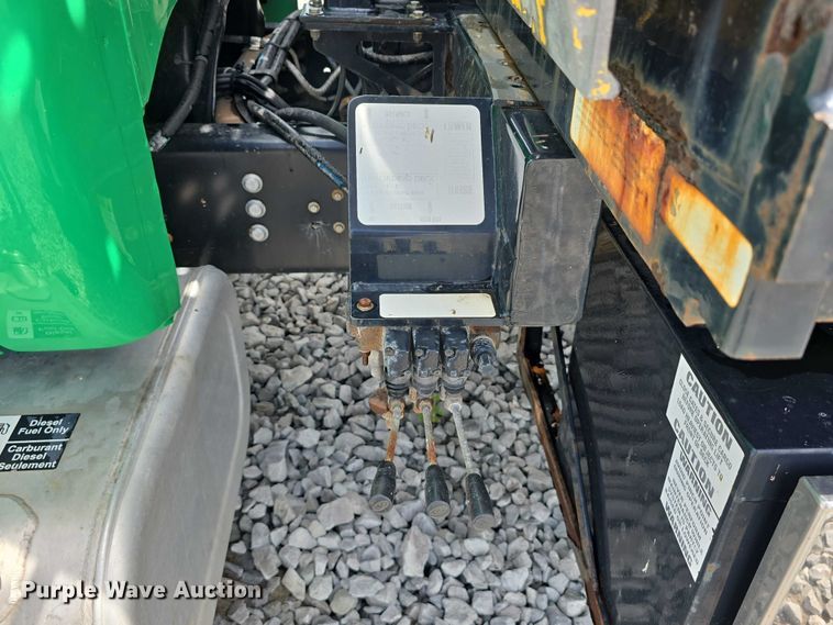 image for item DR3959 2016 Ford F650 Super Duty rollback truck