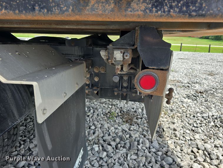 image for item DR3959 2016 Ford F650 Super Duty rollback truck