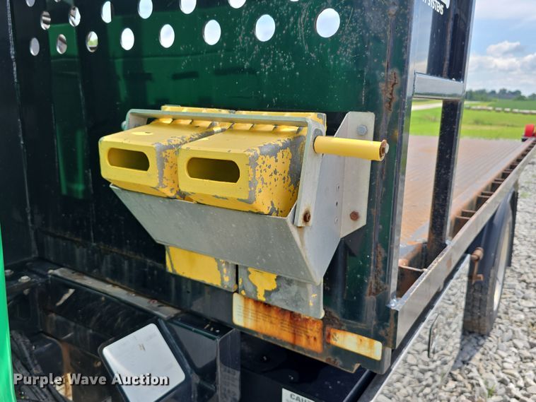 image for item DR3959 2016 Ford F650 Super Duty rollback truck