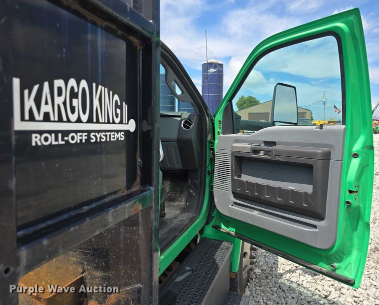 image for item DR3959 2016 Ford F650 Super Duty rollback truck