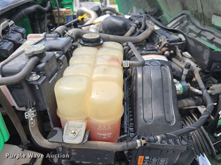 image for item DR3959 2016 Ford F650 Super Duty rollback truck