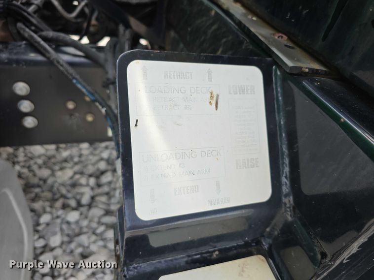 image for item DR3959 2016 Ford F650 Super Duty rollback truck