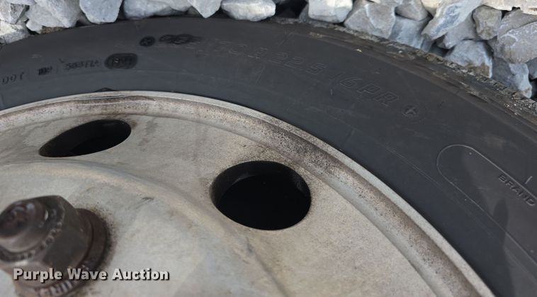 image for item DR3959 2016 Ford F650 Super Duty rollback truck