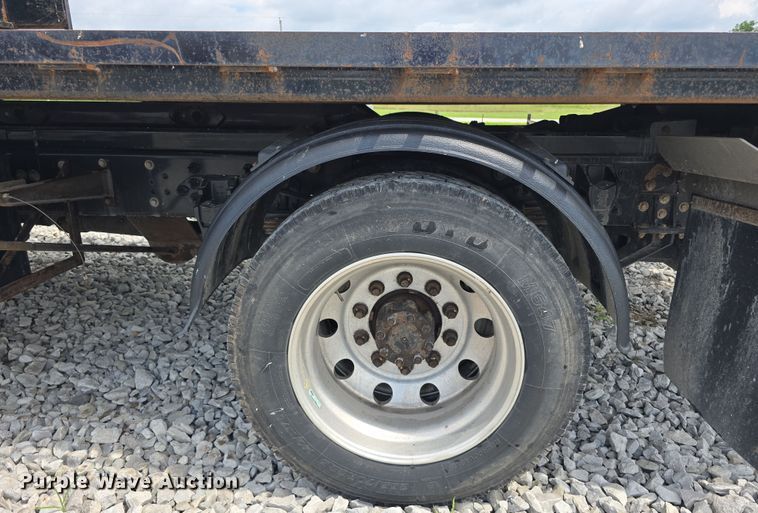 image for item DR3959 2016 Ford F650 Super Duty rollback truck