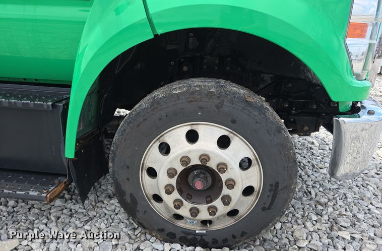 image for item DR3959 2016 Ford F650 Super Duty rollback truck