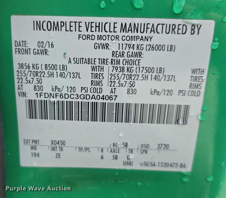 image for item DR3959 2016 Ford F650 Super Duty rollback truck