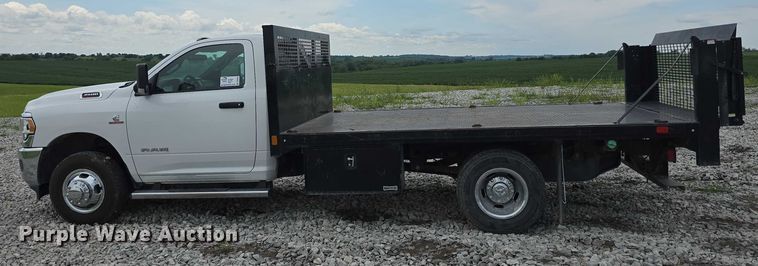 image for item DR3963 2021 Dodge Ram 3500 Heavy Duty flatbed pickup truck