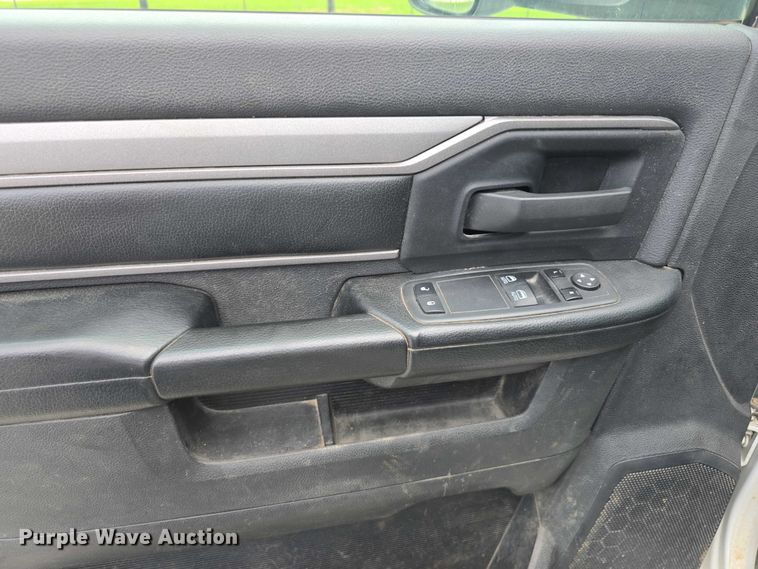 image for item DR3963 2021 Dodge Ram 3500 Heavy Duty flatbed pickup truck