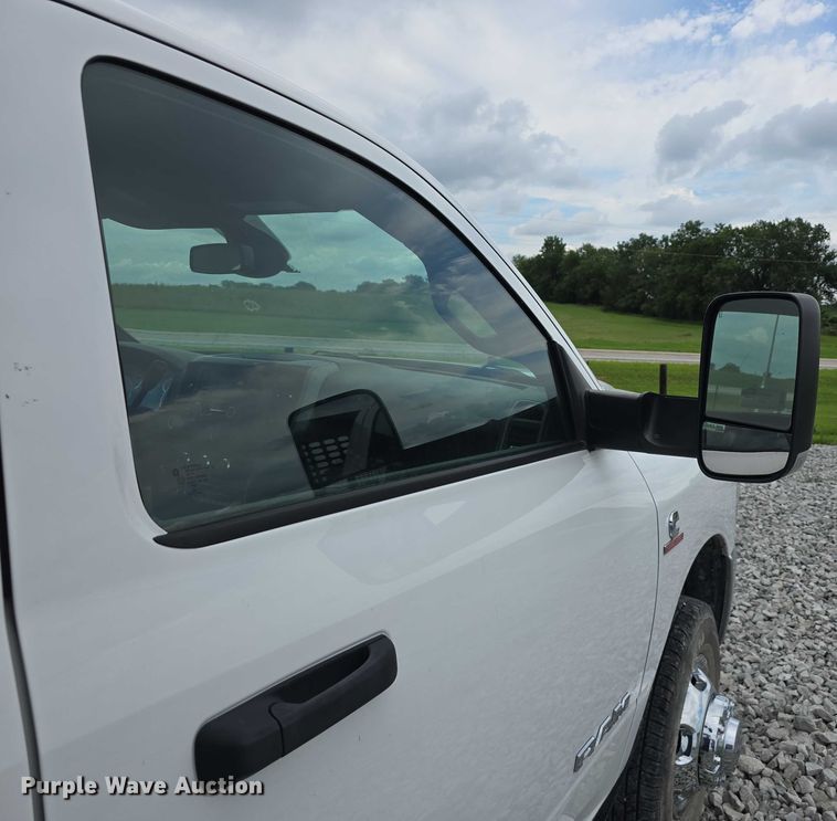 image for item DR3963 2021 Dodge Ram 3500 Heavy Duty flatbed pickup truck