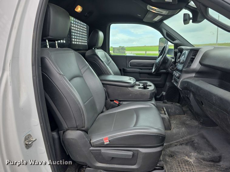 image for item DR3963 2021 Dodge Ram 3500 Heavy Duty flatbed pickup truck