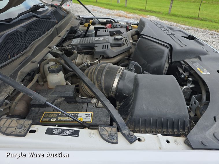 image for item DR3963 2021 Dodge Ram 3500 Heavy Duty flatbed pickup truck