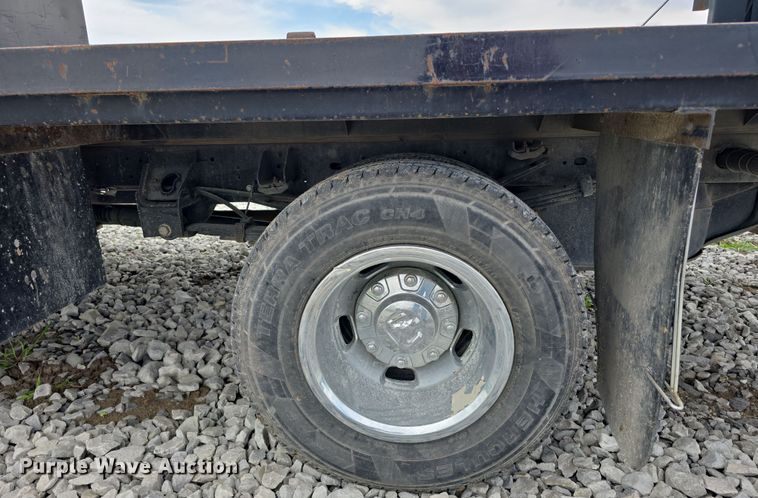 image for item DR3963 2021 Dodge Ram 3500 Heavy Duty flatbed pickup truck