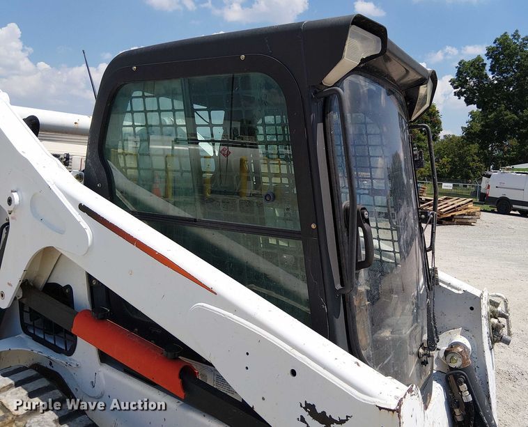 image for item DS3863 2015 Bobcat T650 tracked skid steer loader