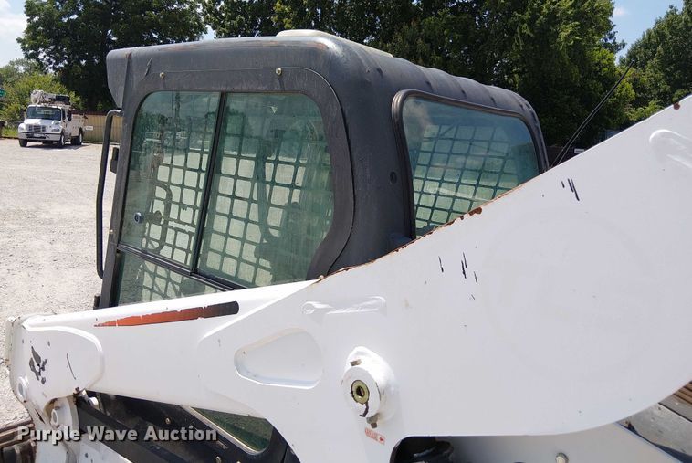 image for item DS3863 2015 Bobcat T650 tracked skid steer loader