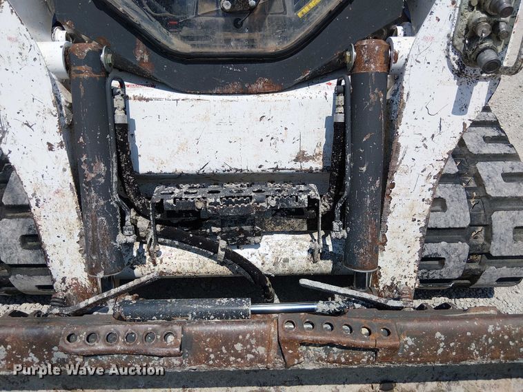 image for item DS3863 2015 Bobcat T650 tracked skid steer loader