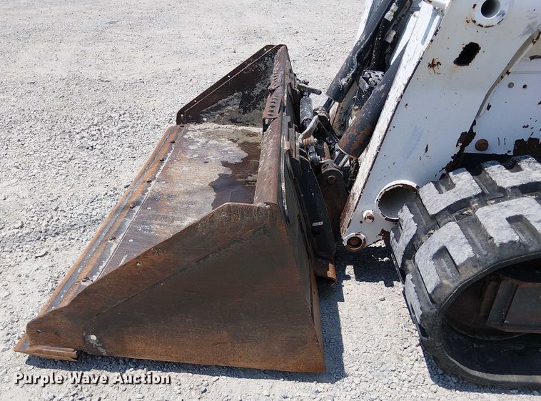image for item DS3863 2015 Bobcat T650 tracked skid steer loader