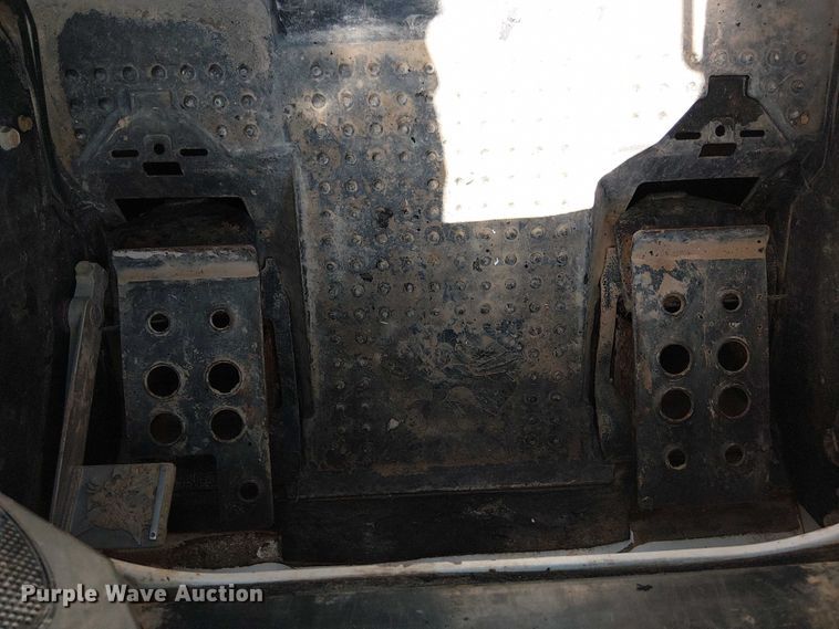 image for item DS3863 2015 Bobcat T650 tracked skid steer loader